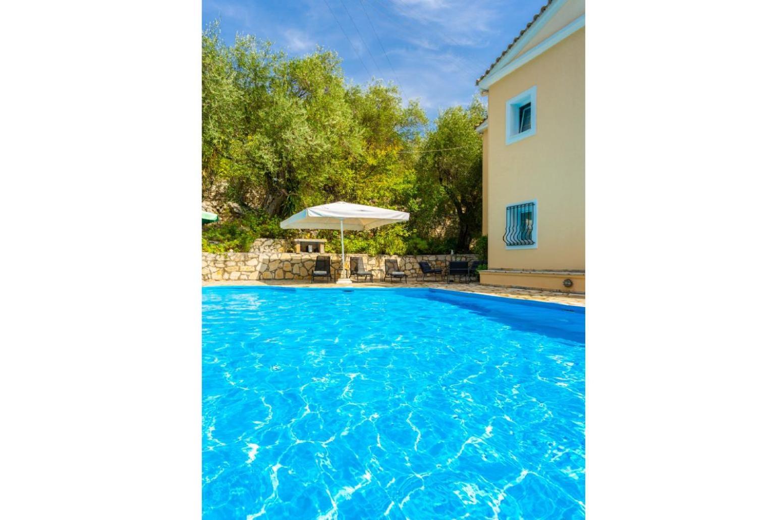 Villa Evie Nisaki  Екстер'єр фото